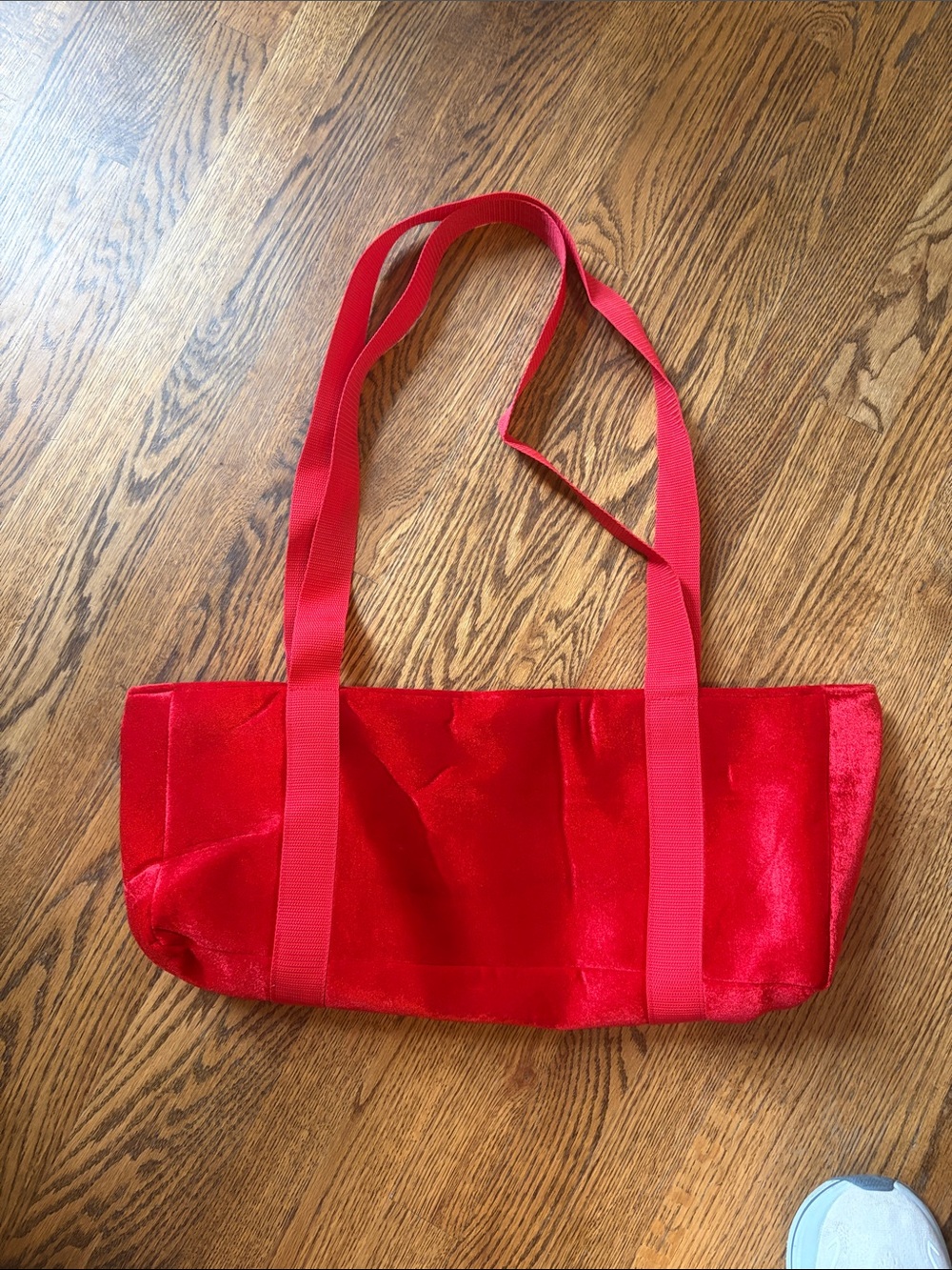 Where the Wind Blows red velvet Mahjong bag zip top LN